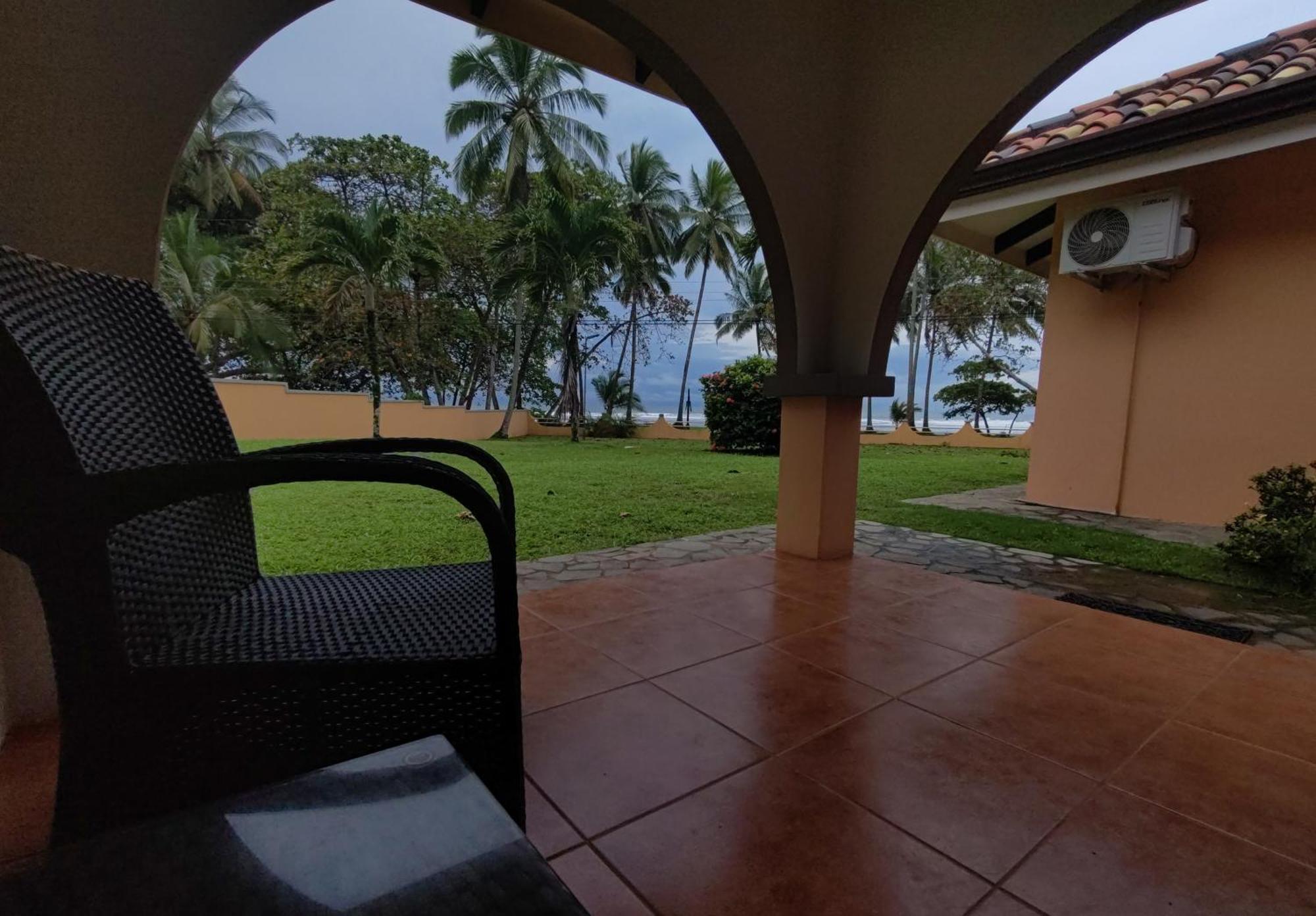 Marenaz Oceanfront Resort Esterillos Este Buitenkant foto